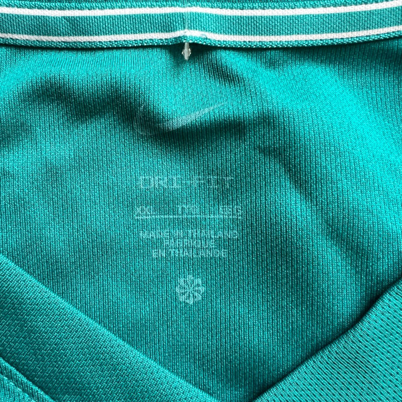 Nike Mens Activewear Short Sleeve T Shirt Blue Solid V Neck Logo 2XL - Picture 5 of 5